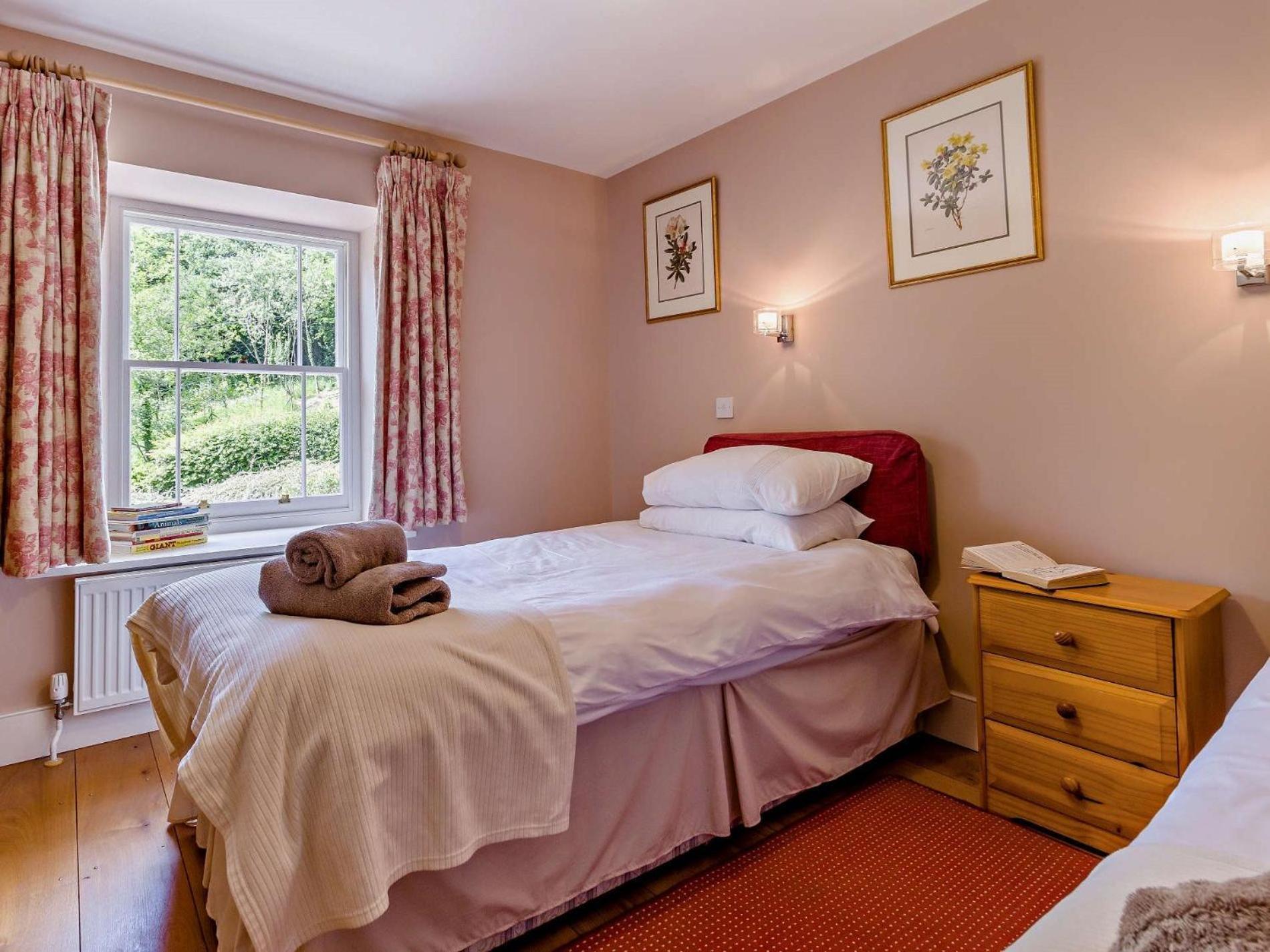 4 Bed In Hay-On-Wye Town Bn116ヴィラ エクステリア 写真